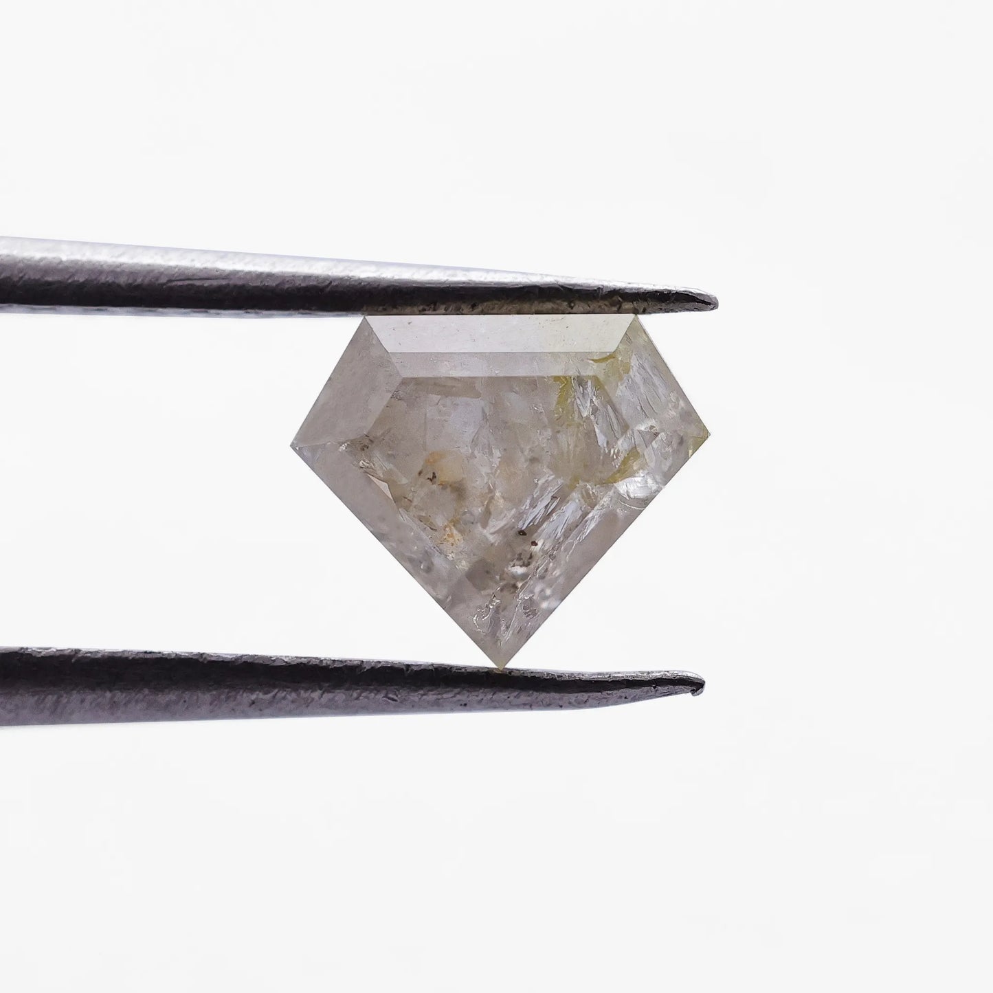 0.91 Ct Kite Brilliant Cut  Salt and Pepper Diamond