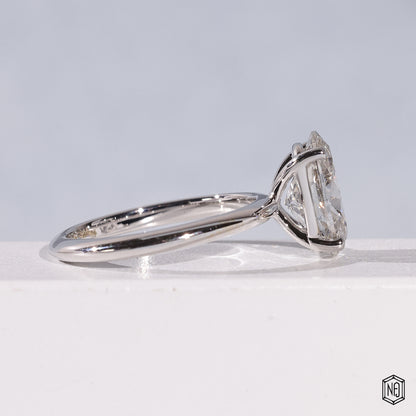 Oval Cut Lab Grown Diamond Solitaire Engagement Ring with 4-Prong Ball Crown