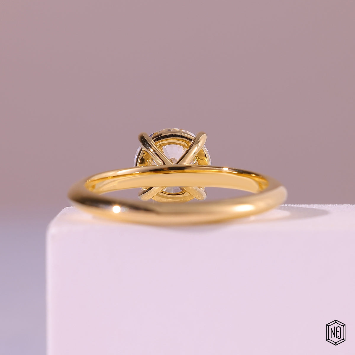 Round Cut Diamond Engagement Ring, Modern Solitaire