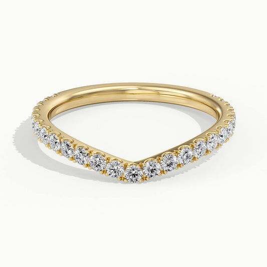 1.8mm Chevron Scalloped Pavé Lab Grown Diamond Wedding Band in 18K Yellow Gold