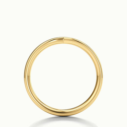 2.4mm Pinched Wedding Band in 18K Yellow Gold