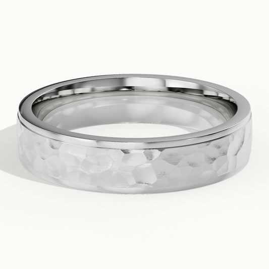 5mm Hammered Cut Down Edge Wedding Band in Platinum